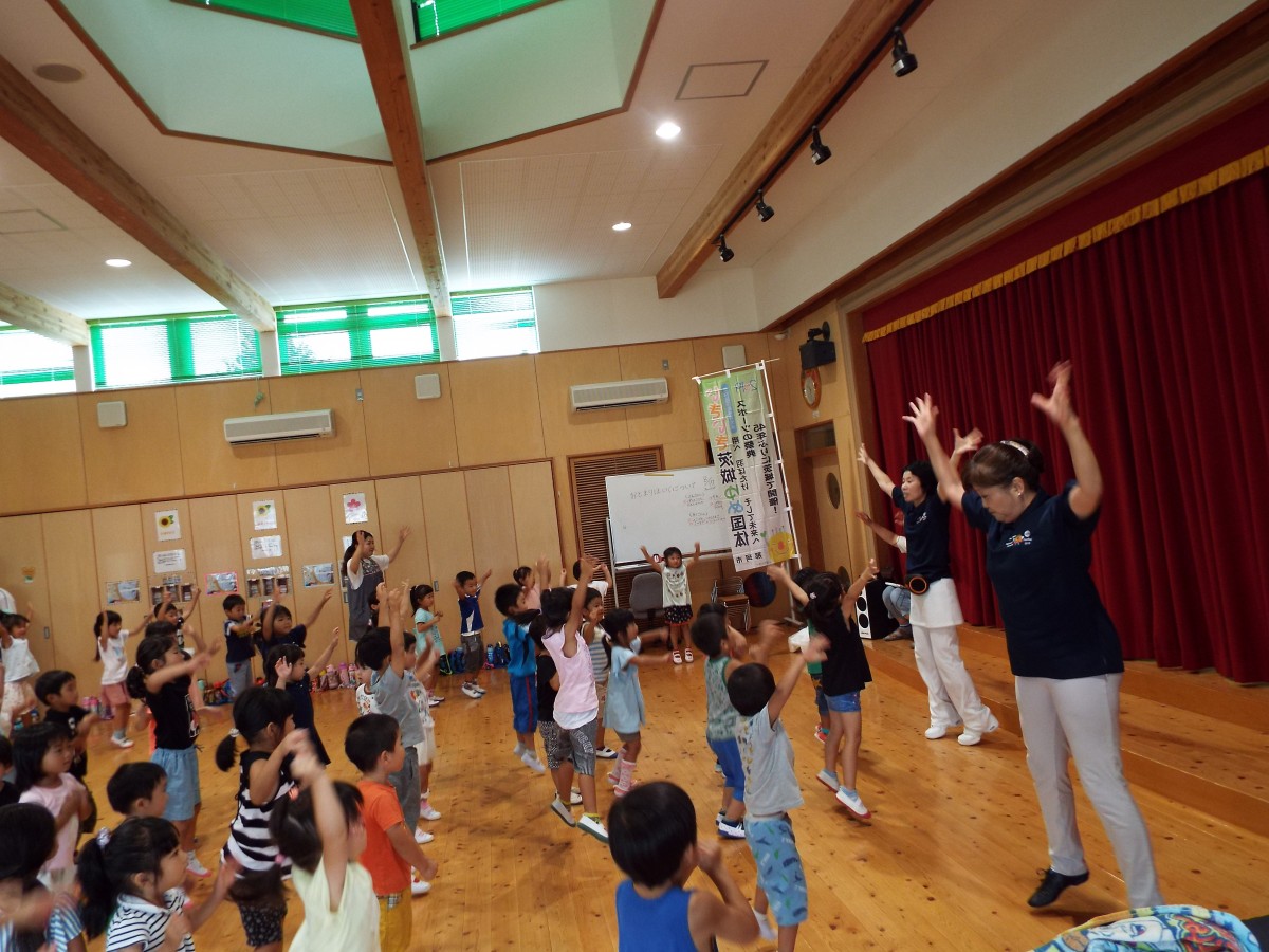 ゆたか保育園ダンスキャラバン1の写真