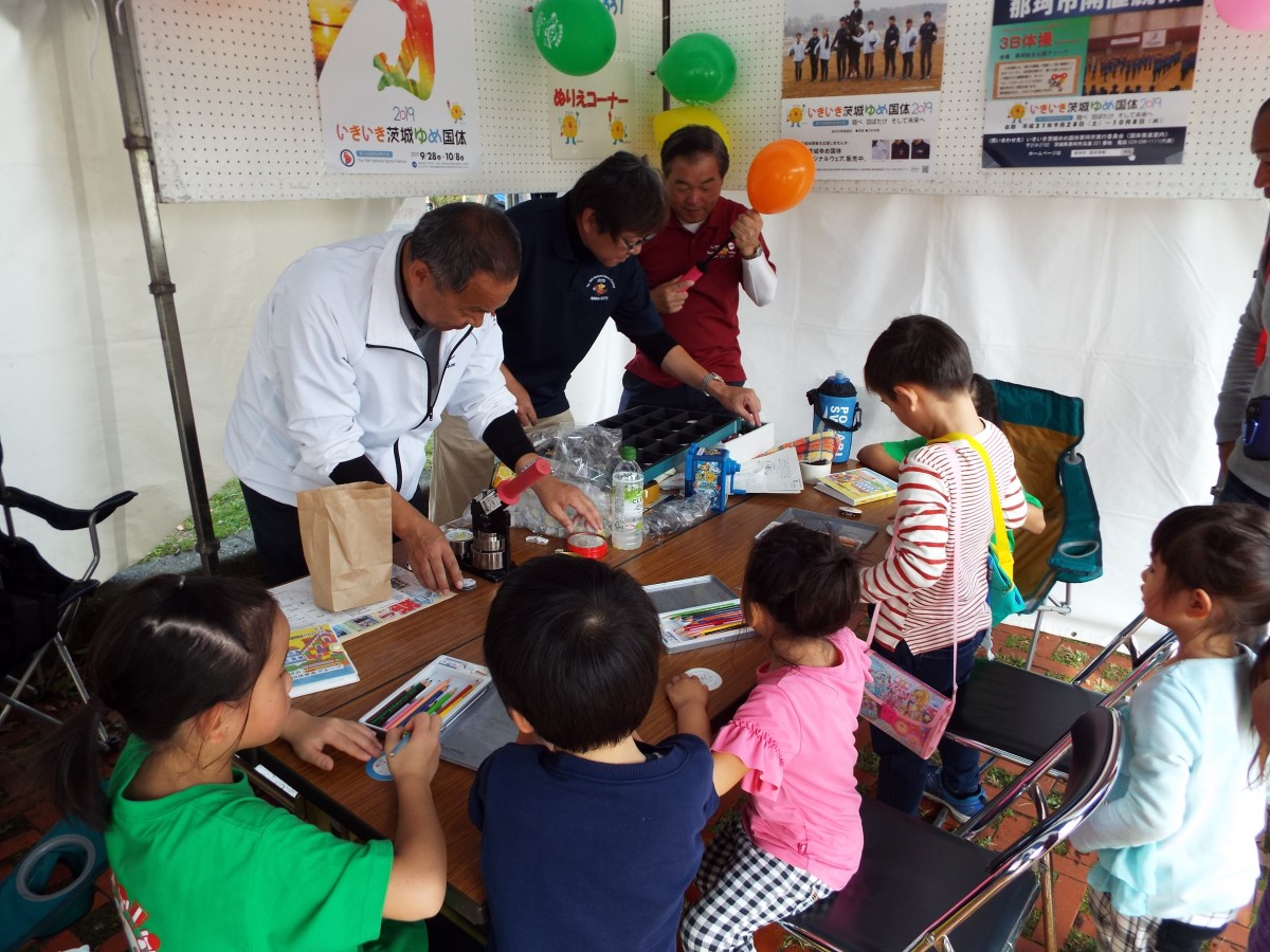 産業祭に参加し国体ブースでPR!の写真