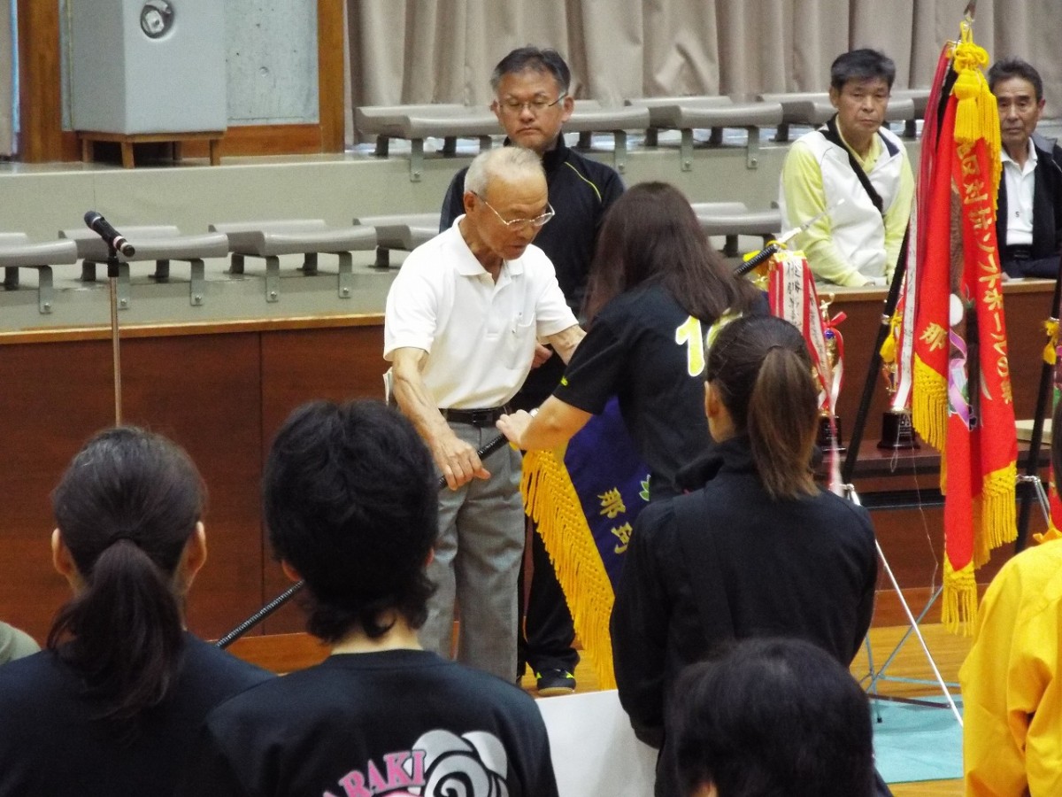 市体協地区対抗ソフトボール大会・バレーボール大会の開会式の写真