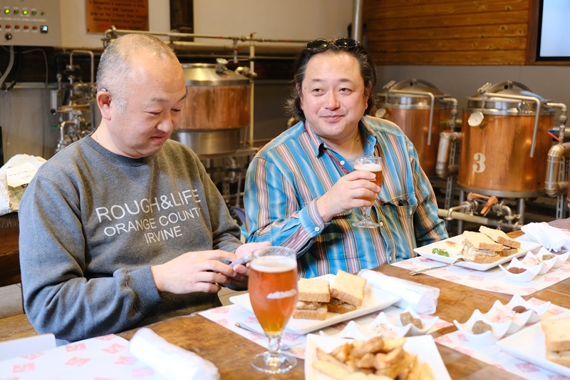 サバサンドとビールで至福の時間