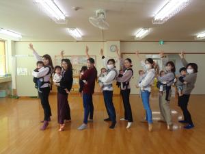 ベビーダンス1