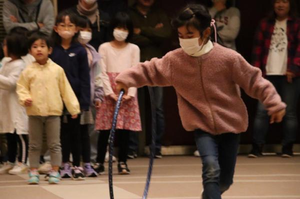 新聞紙タワー