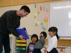 4歳児英語で遊ぼう