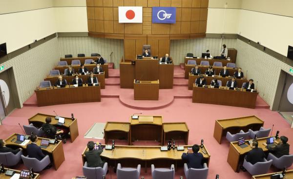 令和7年第2回定例会（議場）