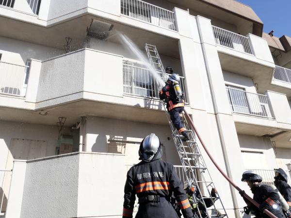 ベランダ進入２