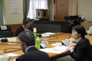 第1回総会審 委員発言場面
