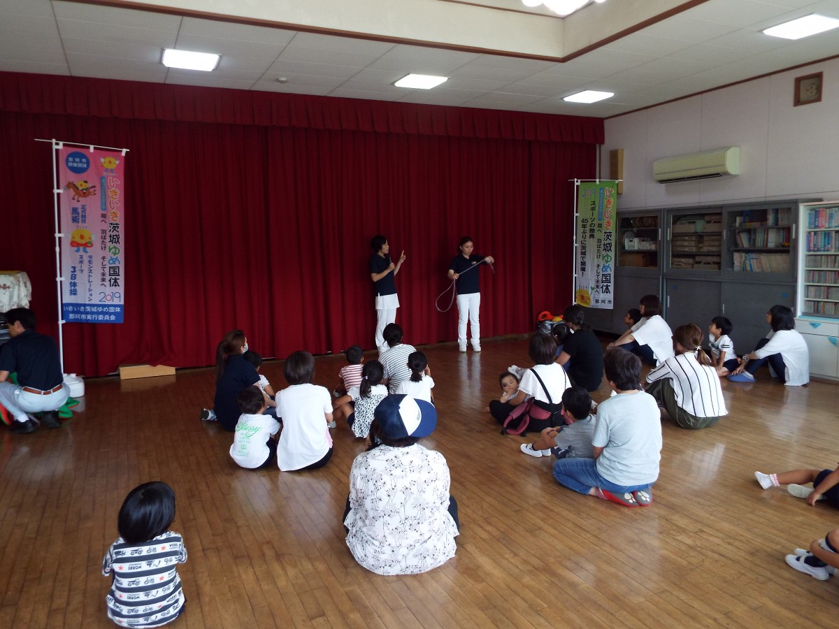 芳野幼稚園ダンスキャラバン1の写真