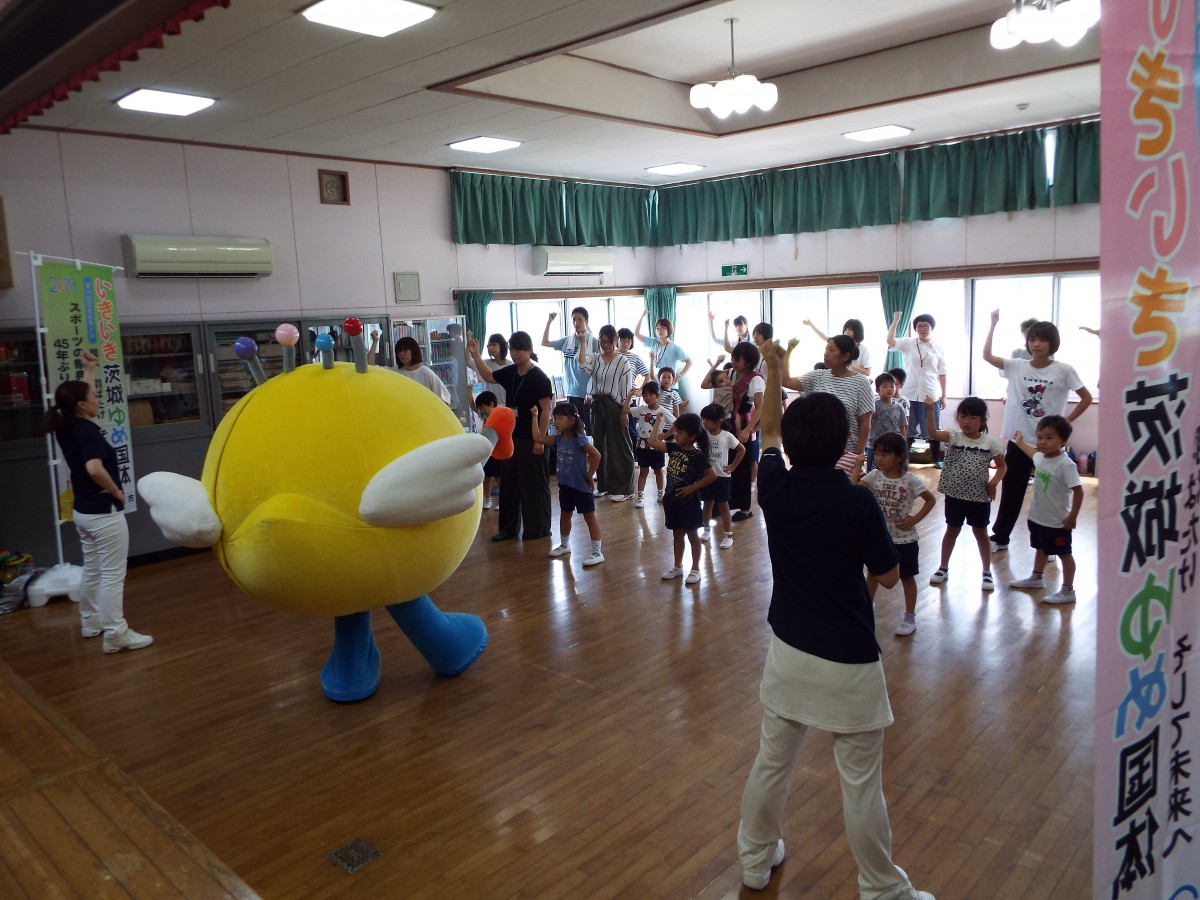 芳野幼稚園ダンスキャラバン3の写真