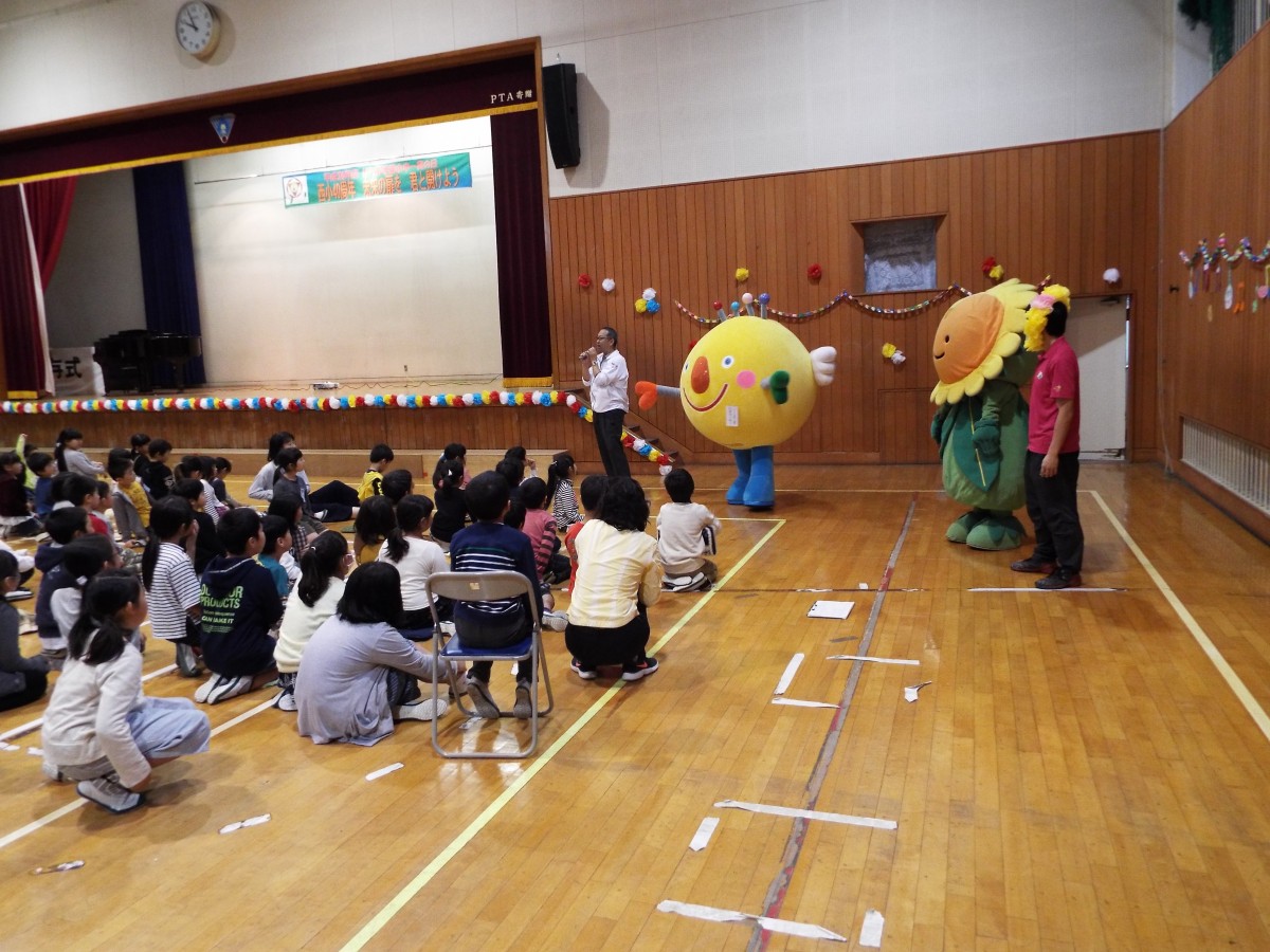菅谷西小学校小中一貫の日 児童生徒交流会」に行ってきました!の写真