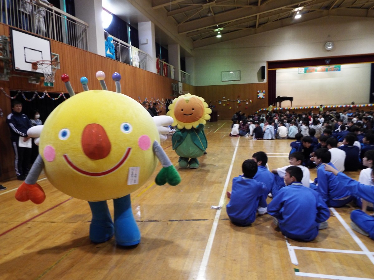 菅谷西小学校小中一貫の日 児童生徒交流会」に行ってきました!の写真