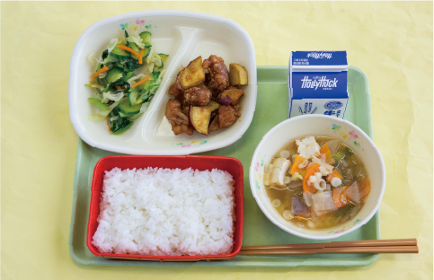 給食